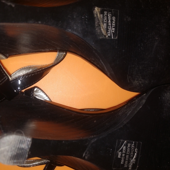 Guess wedges - Picture 3 of 4